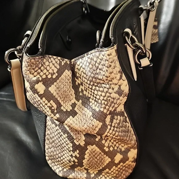 Coach F57507 Christie Carryall Shoulder Bag Python Snake Exotic Black Purse EUC - Picture 7 of 15